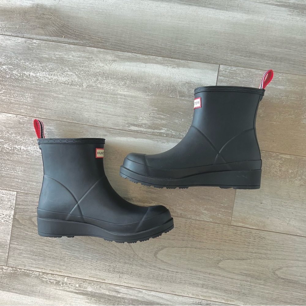 Black hunter boots nwot size 7
